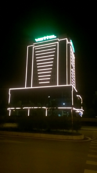 Đèn LED tòa nhà Viettel